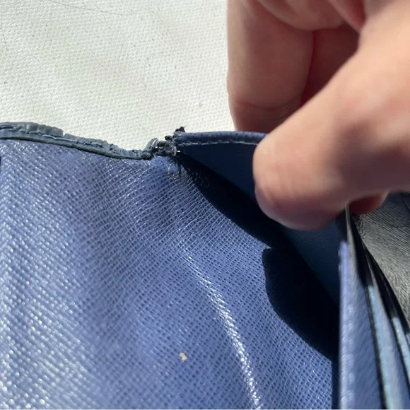 Louis Vuitton Navy Blue Epi Leather Long Wallet Snap Trifold LV with Chain 2005 - Picture 12 of 12